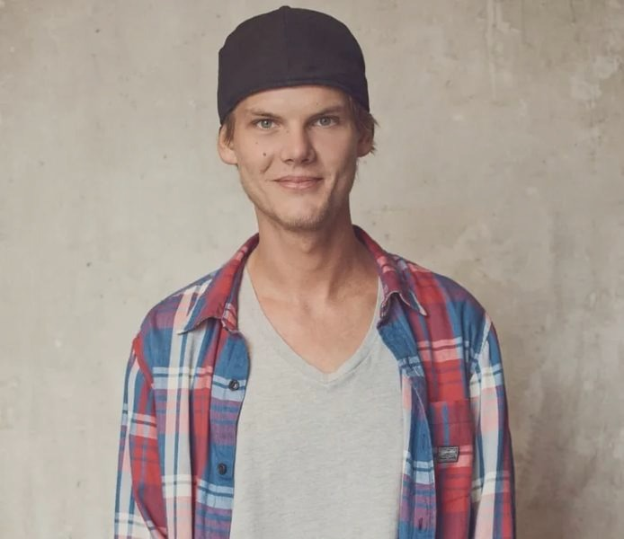 Avicii: fenomen DJ-a, który zmienił oblicze EDM