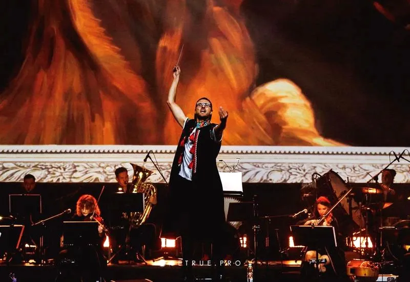 Koncert plenerowy – znaczenie i różnice względem koncertu w sali